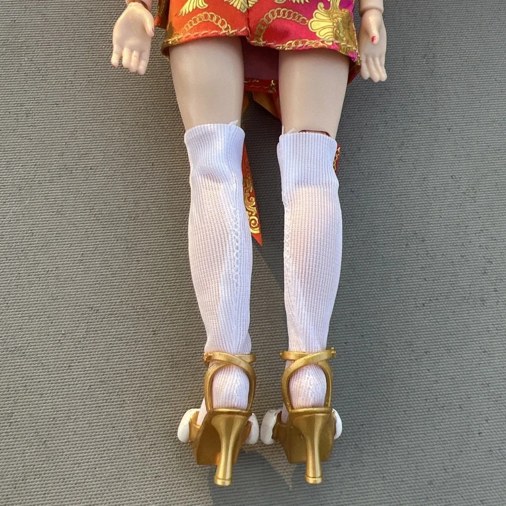 Rainbow Junior High Special Edition Laurel De'Vious 9in Fashion Doll MGA‎